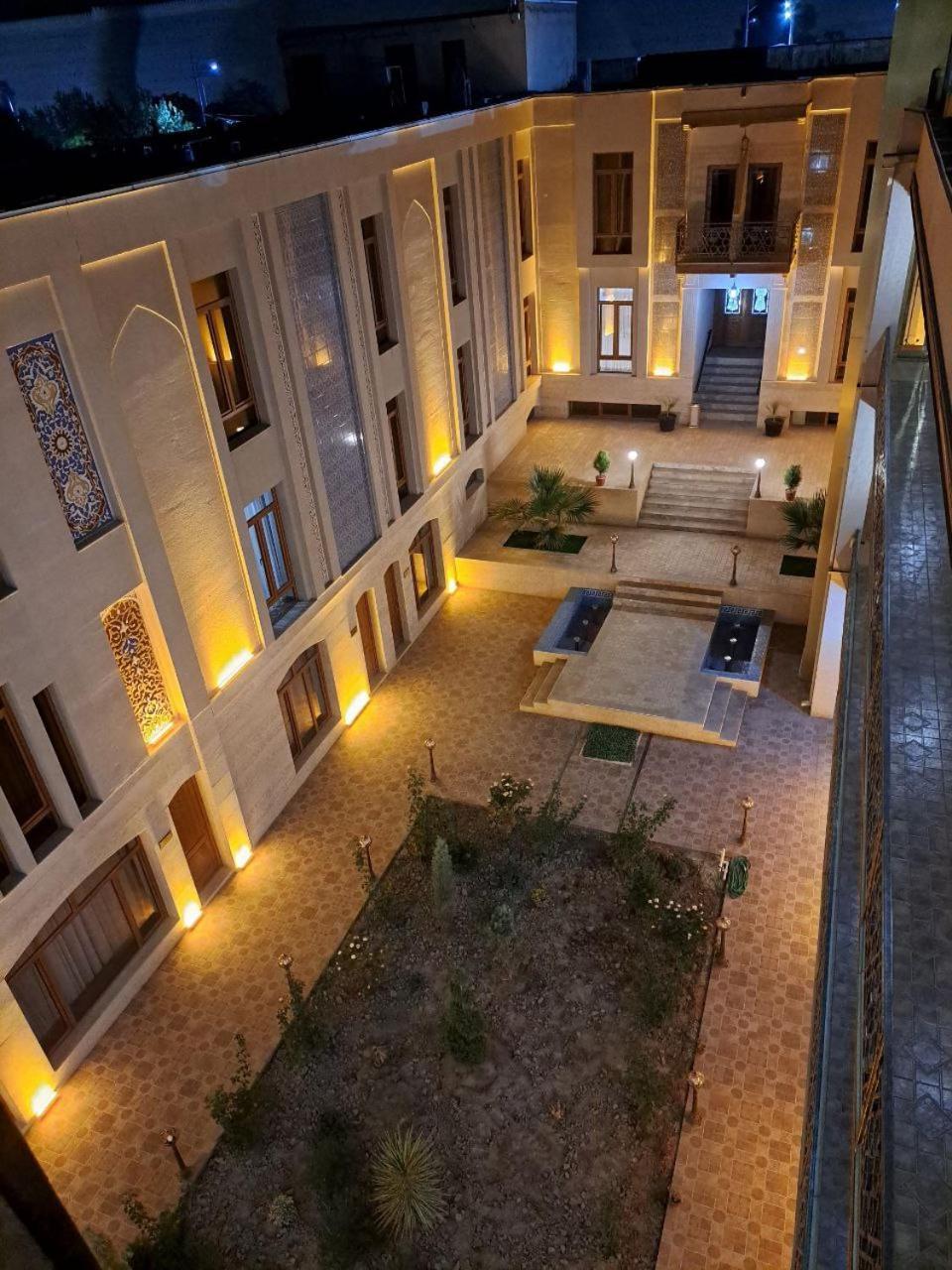 Caravan Plaza Inn Boutique Бухара Экстерьер фото