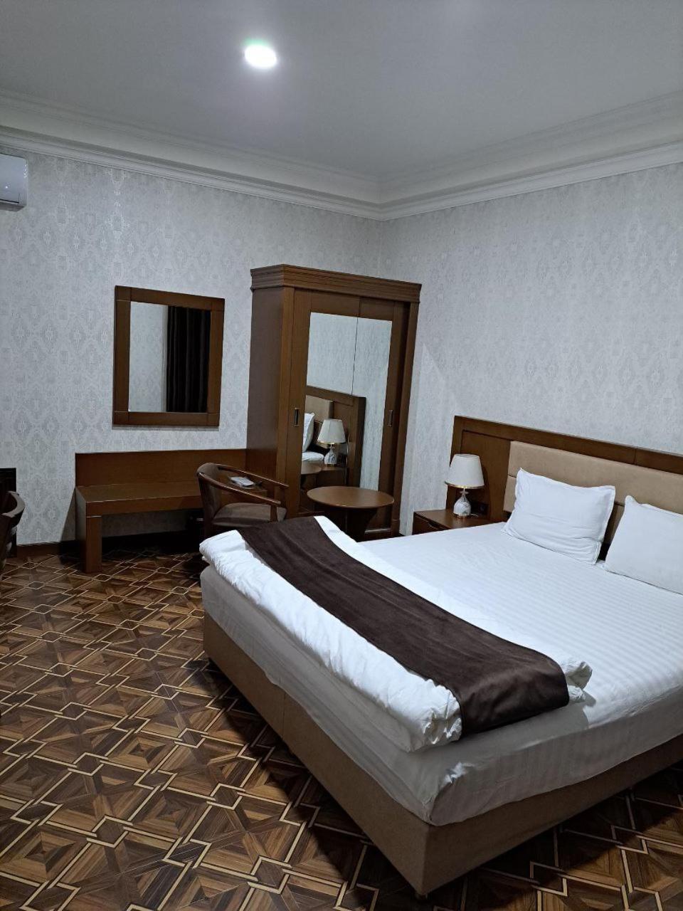 Caravan Plaza Inn Boutique Бухара Экстерьер фото