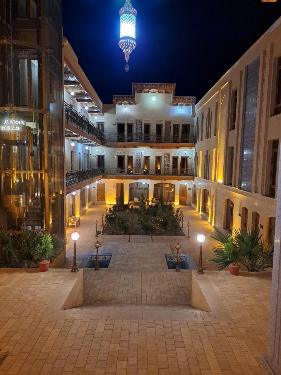 Caravan Plaza Inn Boutique Бухара Экстерьер фото