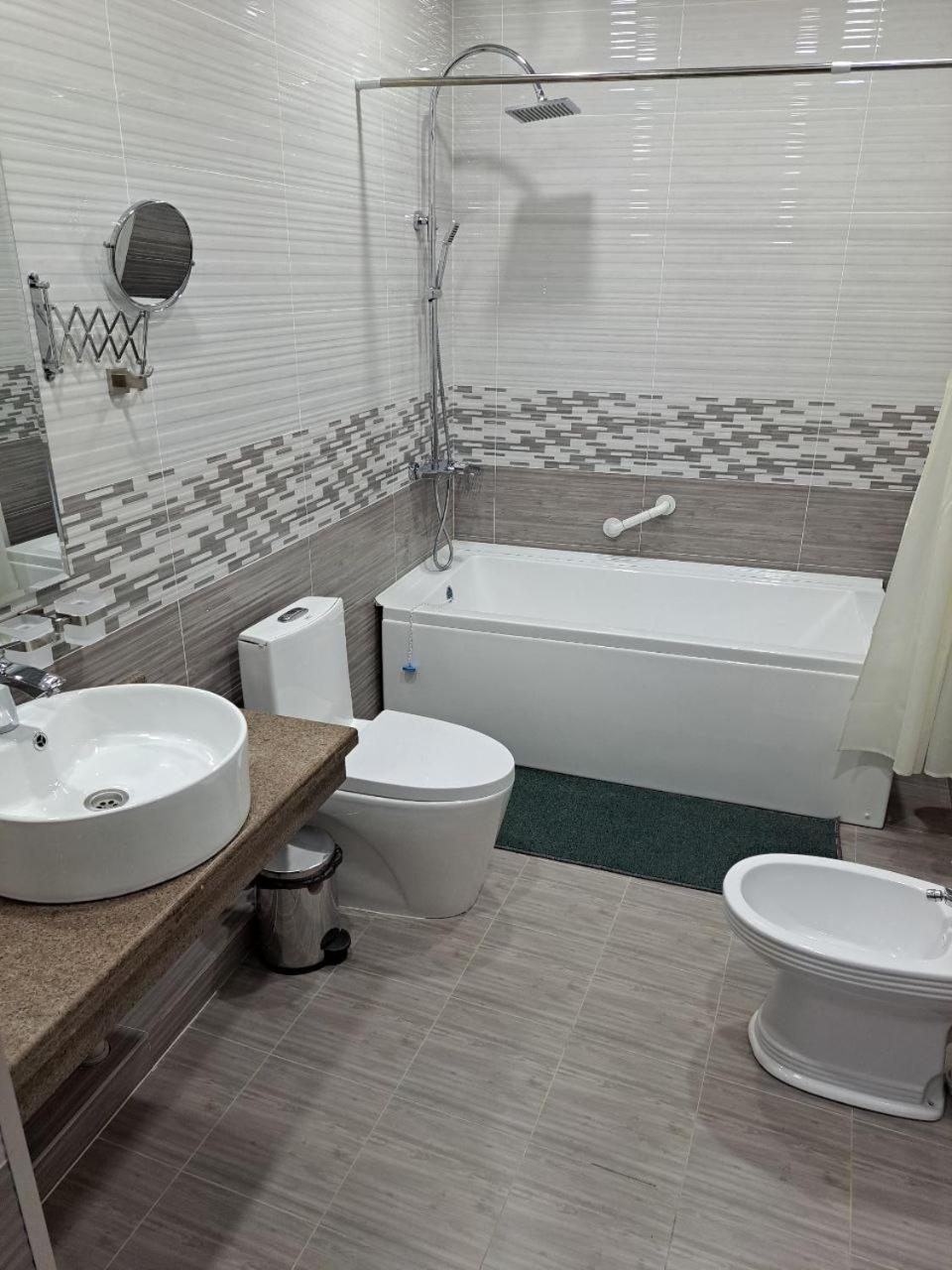 Caravan Plaza Inn Boutique Бухара Экстерьер фото