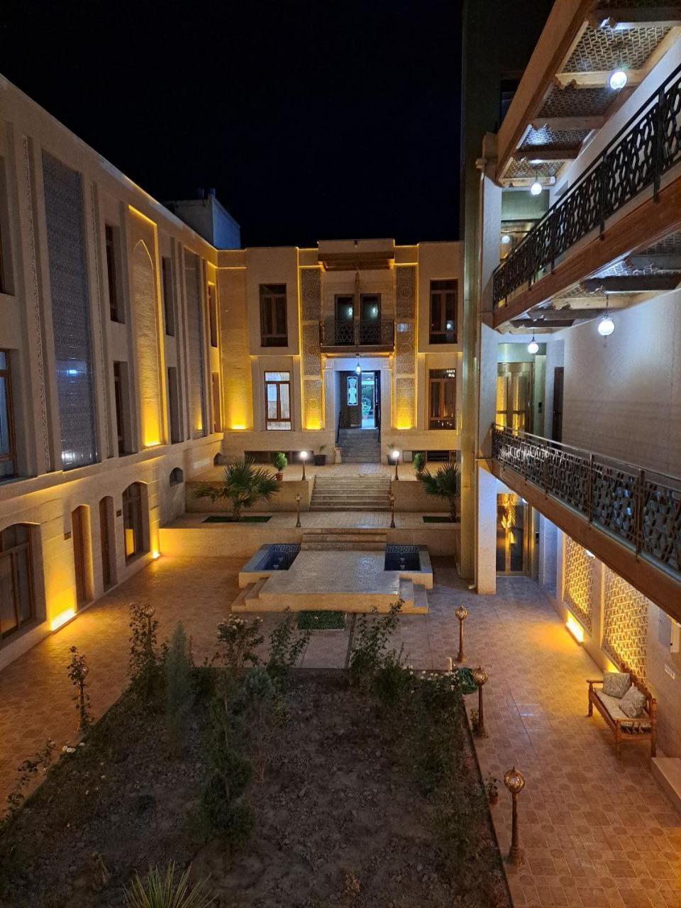 Caravan Plaza Inn Boutique Бухара Экстерьер фото